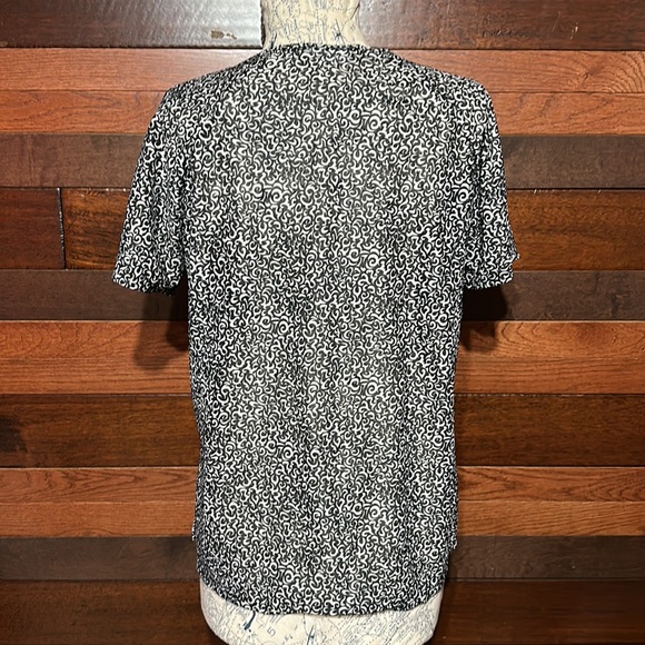 Blair Scoop Neck Short Sleeve Sheer Black and White Geometric Pattern Blouse - Picture 8 of 9